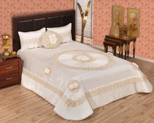 Yatak Örtüsü: Nazlı