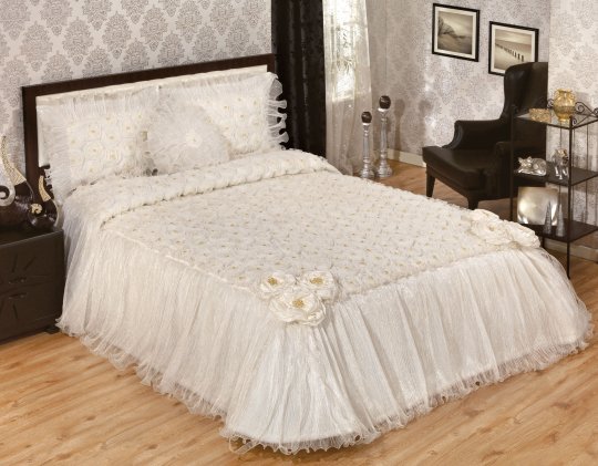 Yatak Örtüsü: Nazlı