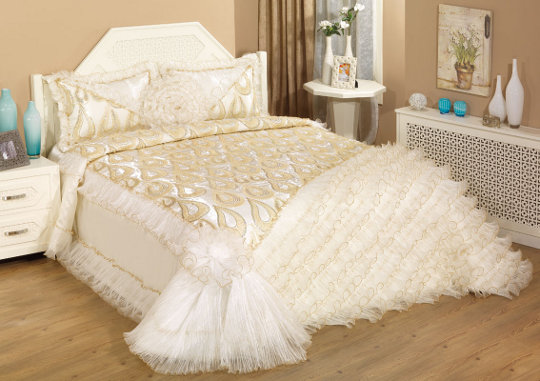 Yatak Örtüsü: Leydi